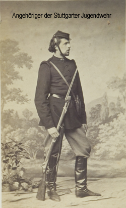 Angehöriger der Stuttgarter Jugendwehr mit dem Exerzier-Stutzer.